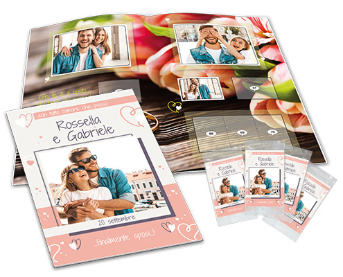 idea regalo di matrimonio per amici, album fotografico personalizzato, aperto con bustine